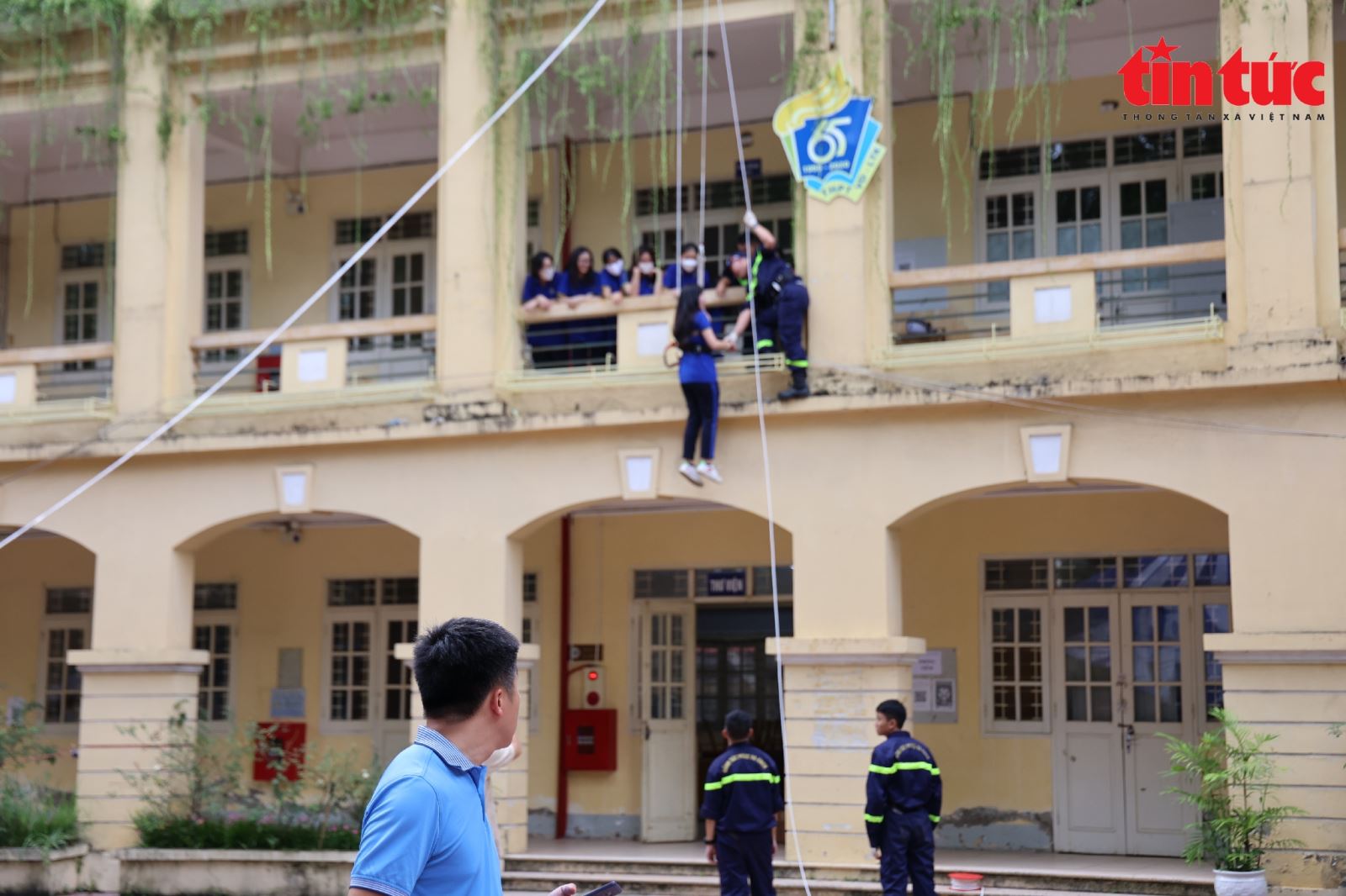 Chú thích ảnh