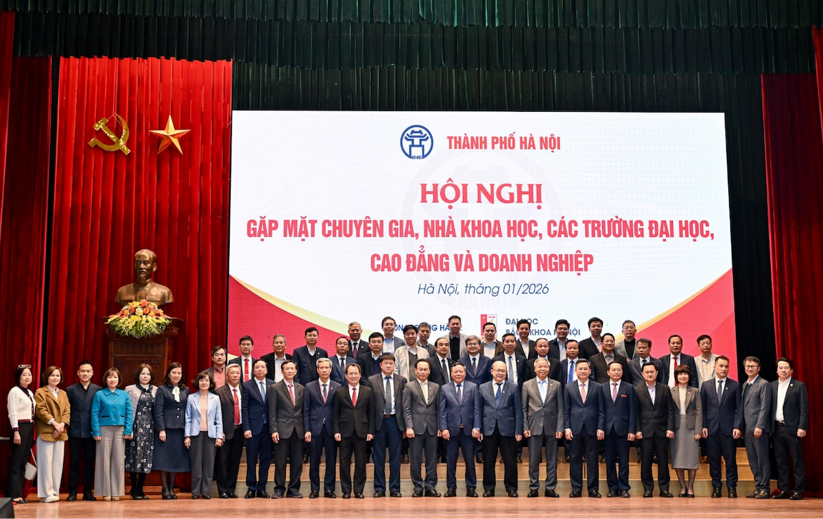 Phát huy vai trò đội ngũ trí thức trong phát triển khoa học,
công nghệ và kinh tế số
