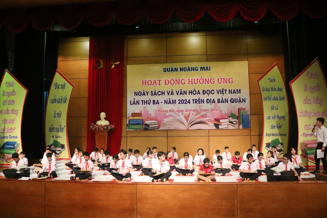 Hoàng Mai tổ chức nhiều hoạt động hưởng ứng ngày sách và văn hóa đọc Việt Nam lần thứ III - năm 2024- Ảnh 1.