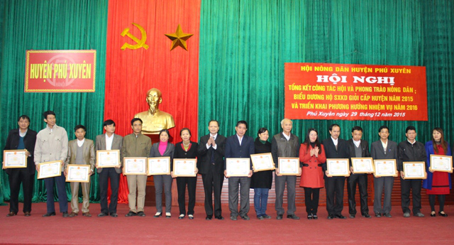 Hội nông dân huyện tổng kết công tác hội và phong trào nông dân năm 2015