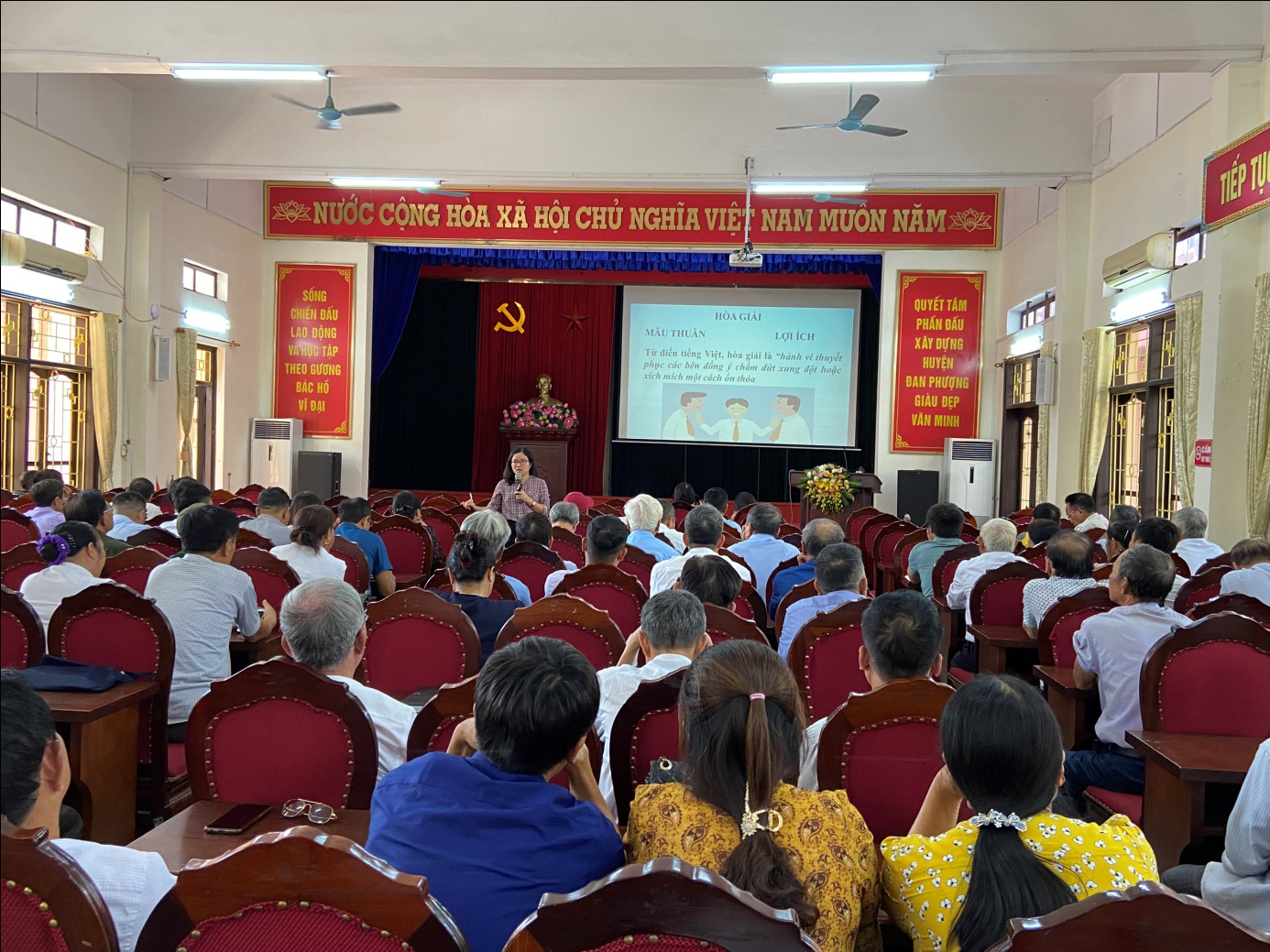 Tập huấn, bồi dưỡng kiến thức pháp luật về hoà giải ở cơ sở