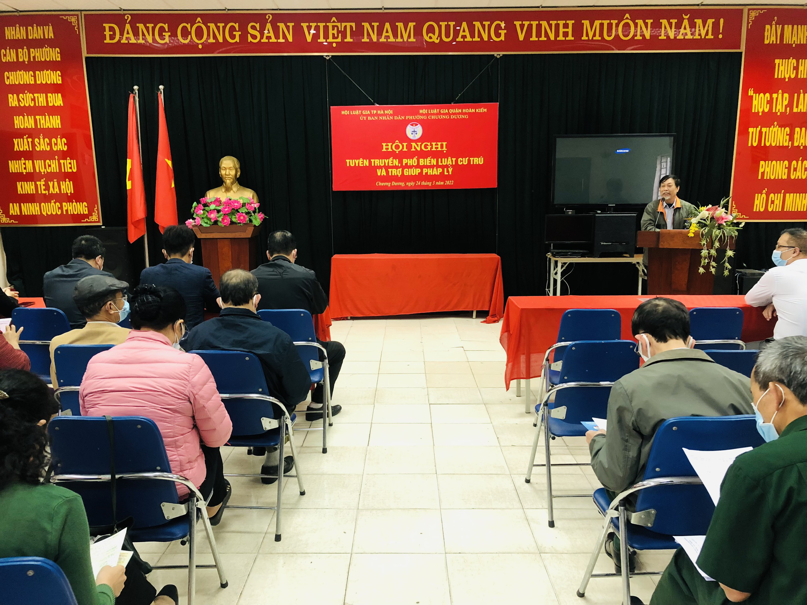 PHƯỜNG CHƯƠNG DƯƠNG TỔ CHỨC TUYÊN TRUYỀN, PHỔ BIẾN GIÁO DỤC PHÁP LUẬT VỀ LUẬT CƯ TRÚ VÀ TRỢ GIÚP PHÁP LÝ
