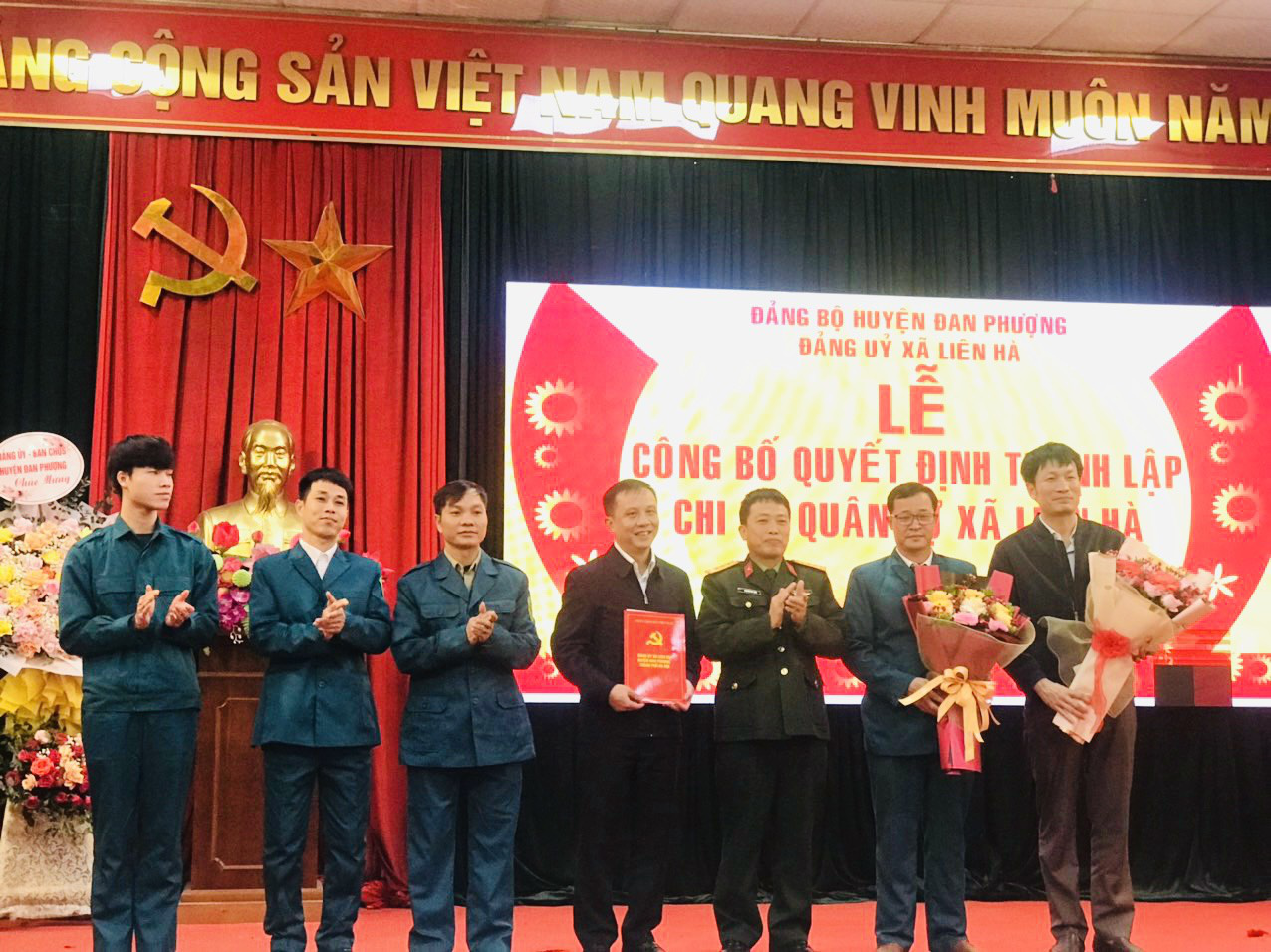 LỄ CÔNG BỐ QUYẾT ĐỊNH THÀNH LẬP CHI BỘ QUÂN SỰ XÃ LIÊN HÀ