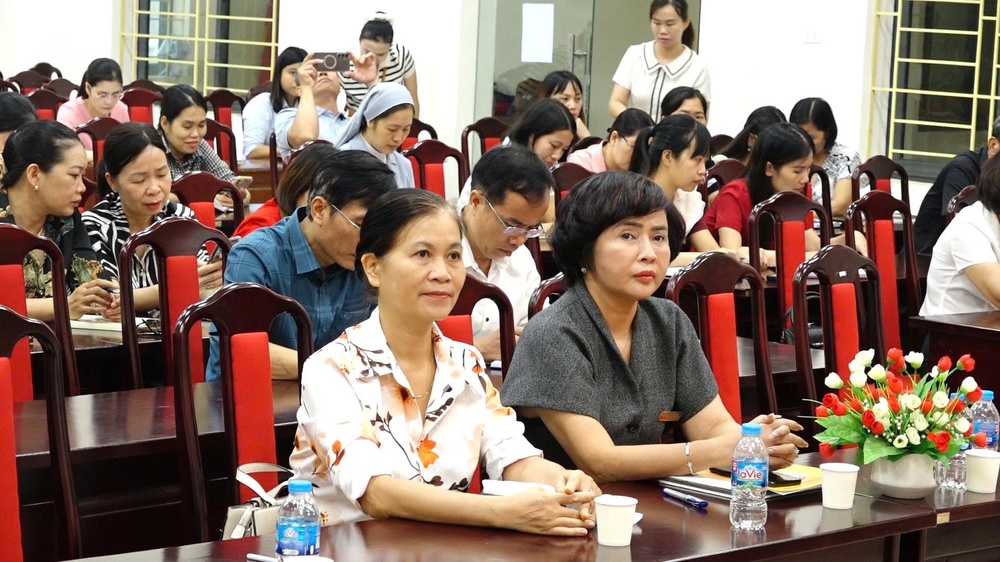 PHÒNG VĂN HOÁ - XÃ HỘI 2 XÃ BÌNH MINH & TAM HƯNG PHỐI HỢP TỔ CHỨC TẬP HUẤN KIẾN THỨC AN TOÀN THỰC PHẨM CHO CÁC CƠ SỞ GIÁO DỤC- Ảnh 3.