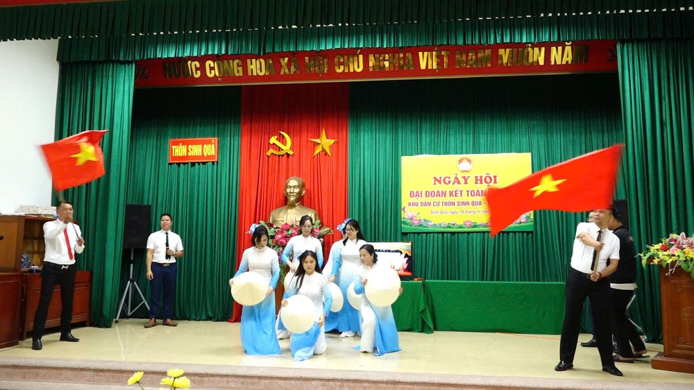 Tưng bừng Ngày hội Đại đoàn kết tại thôn Sinh Quả- Ảnh 1.