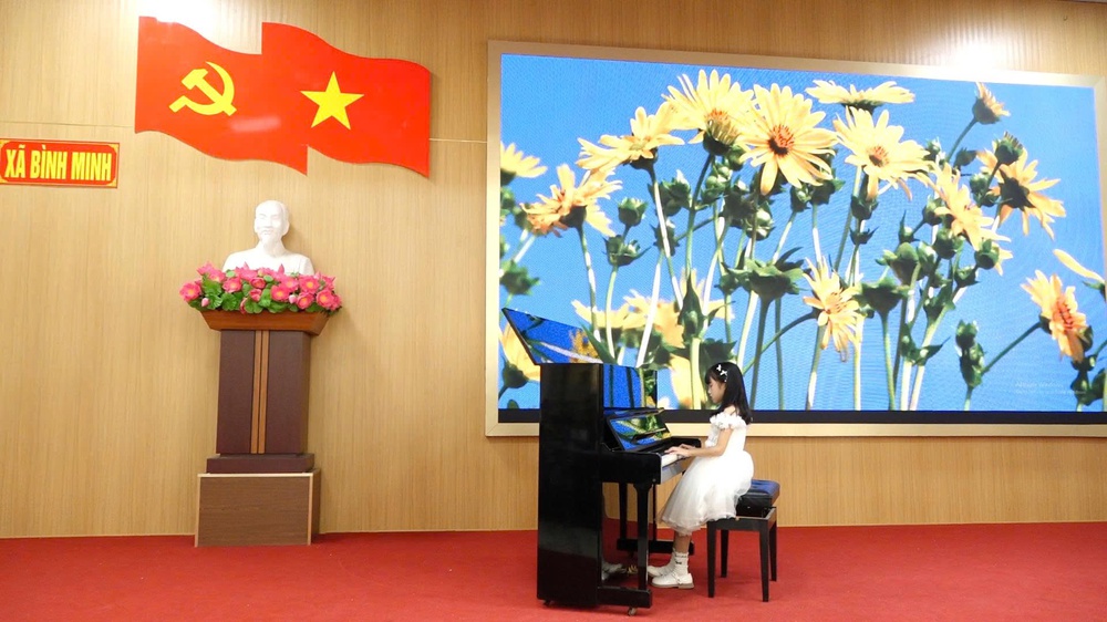 SẮC MÀU TÀI NĂNG NHẠC CỤ HỌC SINH PHỔ THÔNG XÃ BÌNH MINH LẦN THỨ NHẤT, NĂM 2025- Ảnh 11.