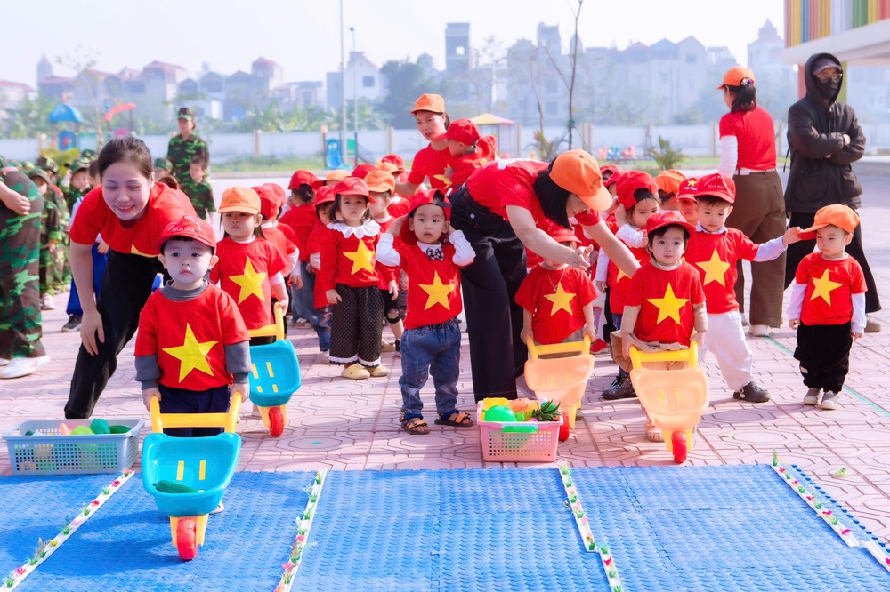 Trường Mầm non Bích Hòa tổ chức hoạt động trải nghiệm “Chiến sĩ tý hon”- Ảnh 7.