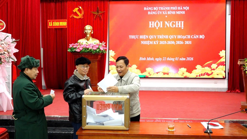 ĐẢNG UỶ XÃ BÌNH MINH TỔ CHỨC CHUỖI HỘI NGHỊ TRIỂN KHAI QUY TRÌNH QUY HOẠCH CÁN BỘ NHIỆM KỲ 2025 - 2030, 2026 - 2031- Ảnh 12.