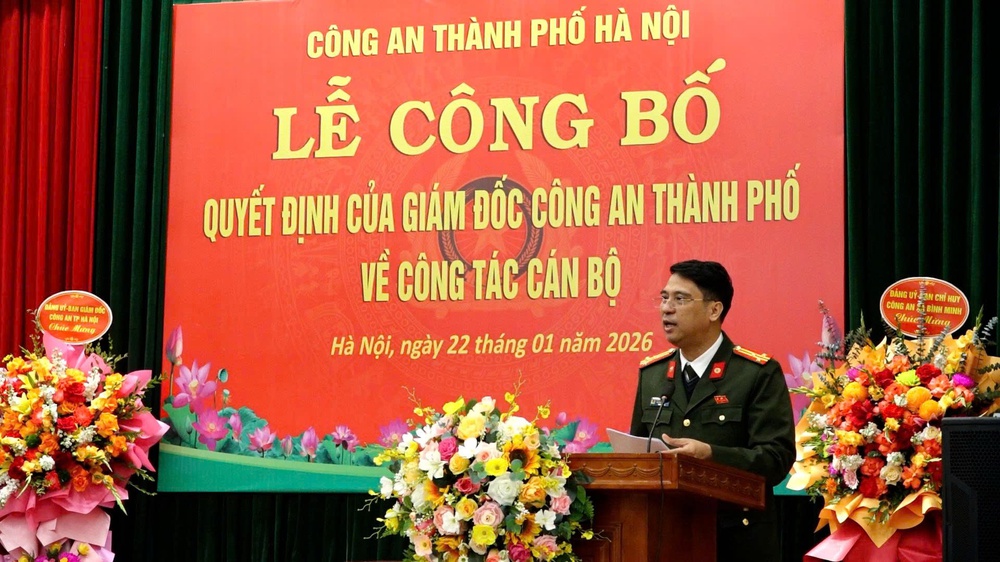 LỄ CÔNG BỐ QUYẾT ĐỊNH CỦA CÔNG AN THÀNH PHỐ VỀ CÔNG TÁC CÁN BỘ ĐỐI VỚI CÔNG AN XÃ BÌNH MINH- Ảnh 6.