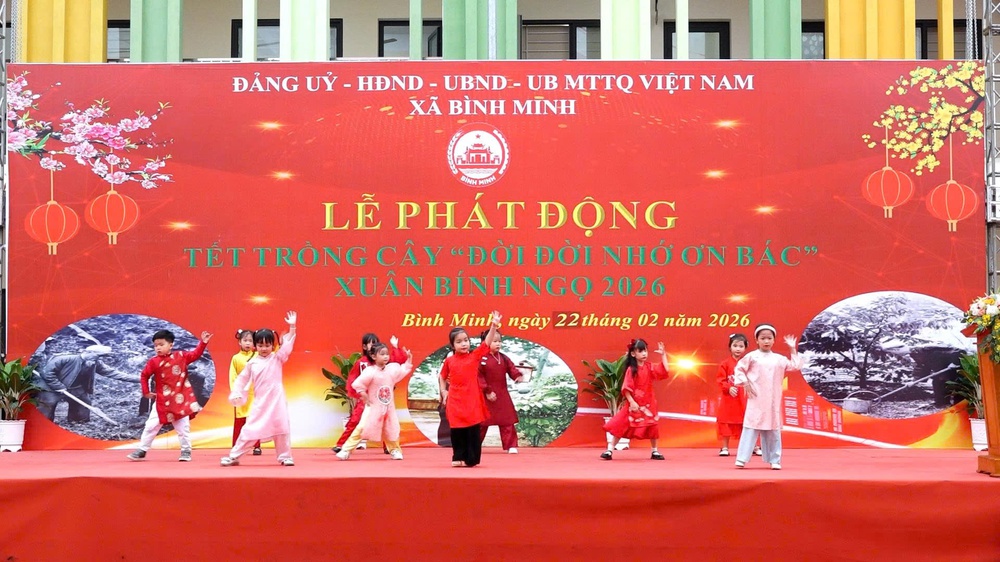 Lễ phát động Tết trồng cây Xuân Bính Ngọ 2026 tại Trường mầm non Bích Hoà- Ảnh 1.