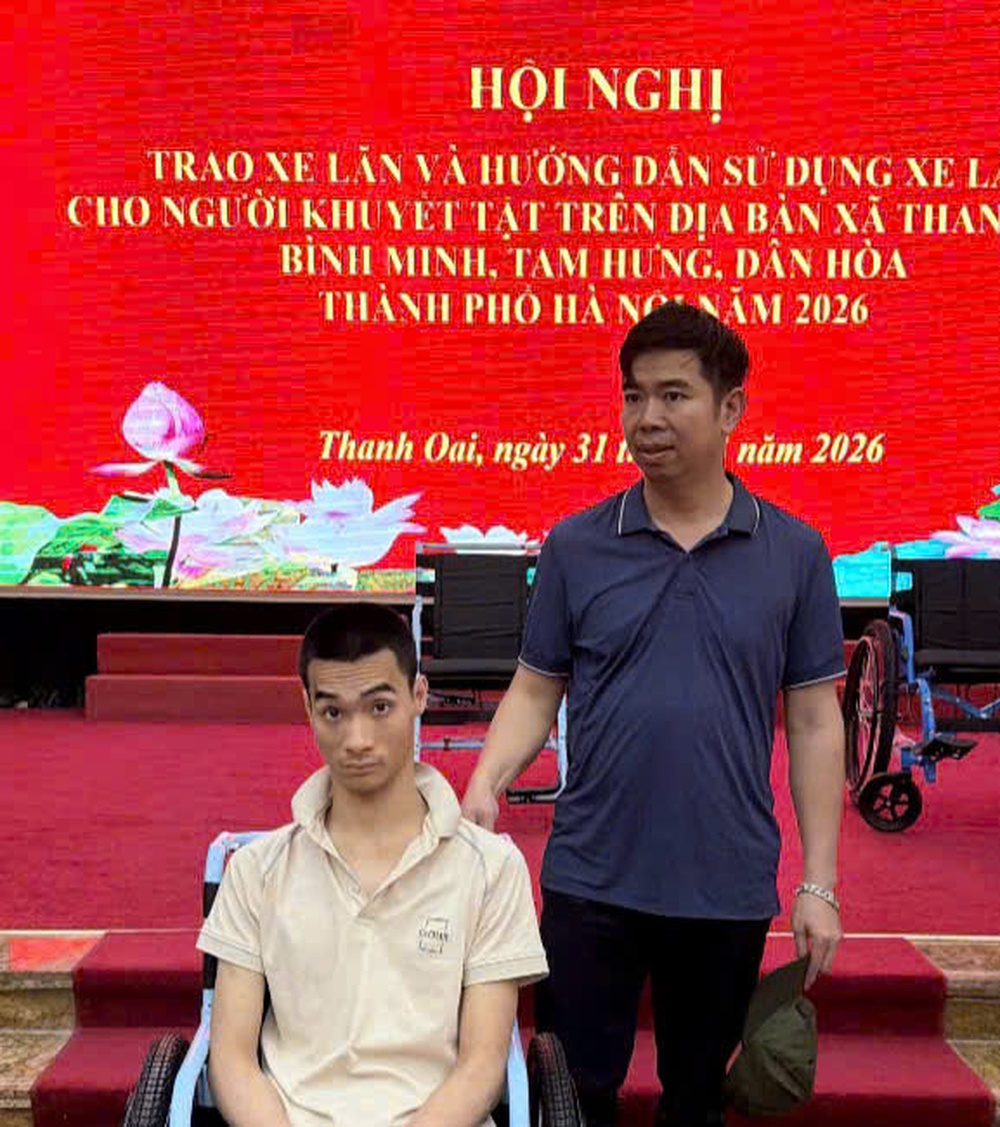 TẶNG XE LĂN - TRAO NIỀM VUI CHO NGƯỜI KHUYẾT TẬT - LAN TOẢ TINH THẦN NHÂN ÁI TRONG CỘNG ĐỒNG- Ảnh 6.