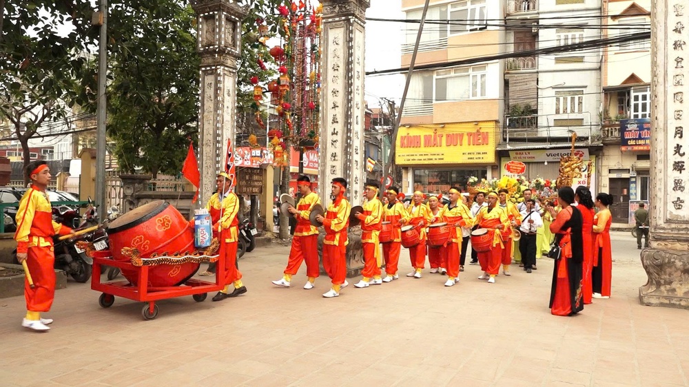 LỄ DÂNG HƯƠNG ĐỨC ĐẠI VƯƠNG LINH LANG VÀ GIÁ TRỊ DI SẢN LỄ HỘI LÀNG BÌNH ĐÀ- Ảnh 17.