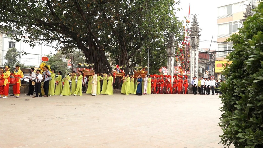LỄ DÂNG HƯƠNG ĐỨC ĐẠI VƯƠNG LINH LANG VÀ GIÁ TRỊ DI SẢN LỄ HỘI LÀNG BÌNH ĐÀ- Ảnh 22.