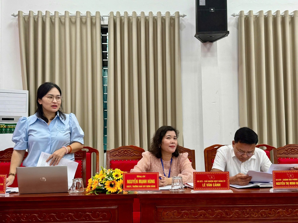 TIỂU BAN TUYÊN TRUYỀN - QUẢNG BÁ LỄ HỘI BÌNH ĐÀ, NĂM 2026 TỔ CHỨC GIAO BAN TRIỂN KHAI NHIỆM VỤ- Ảnh 2.