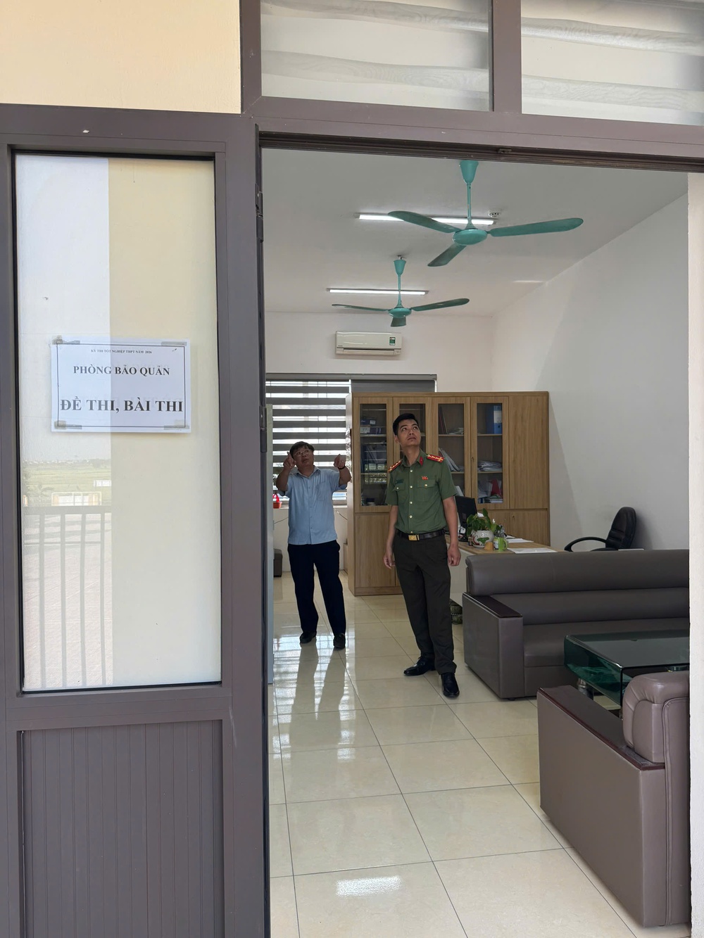 XÃ BÌNH MINH CHỦ ĐỘNG KIỂM TRA CÔNG TÁC CHUẨN BỊ CHO KỲ THI TỐT NGHIỆP THPT NĂM 2026- Ảnh 1.
