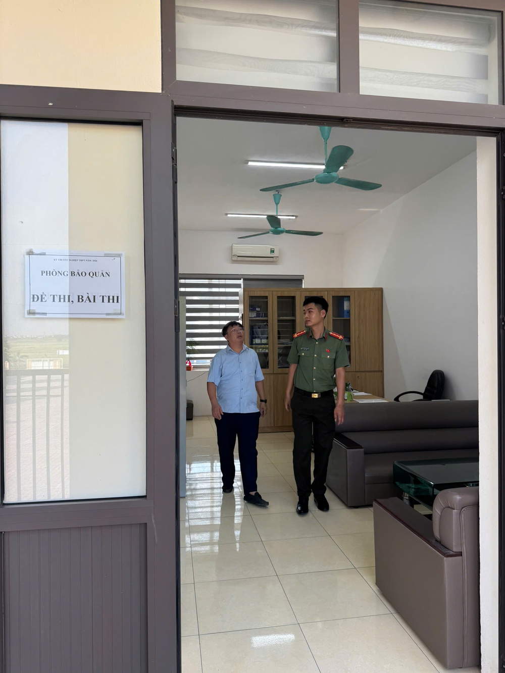 XÃ BÌNH MINH CHỦ ĐỘNG KIỂM TRA CÔNG TÁC CHUẨN BỊ CHO KỲ THI TỐT NGHIỆP THPT NĂM 2026- Ảnh 2.