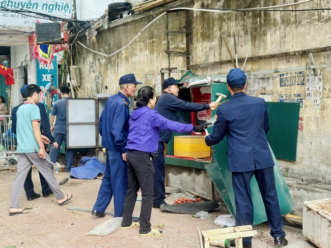 Giải tỏa điểm kinh doanh tự phát khu 7,2ha Vĩnh Phúc- Ảnh 3.