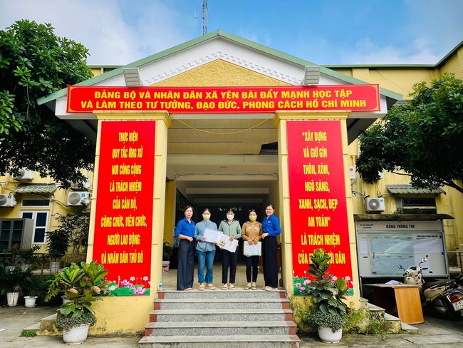 Tuổi trẻ xã Yên Bài xung kích đồng hành cùng người dân trong cải  cách hành chính- Ảnh 1.