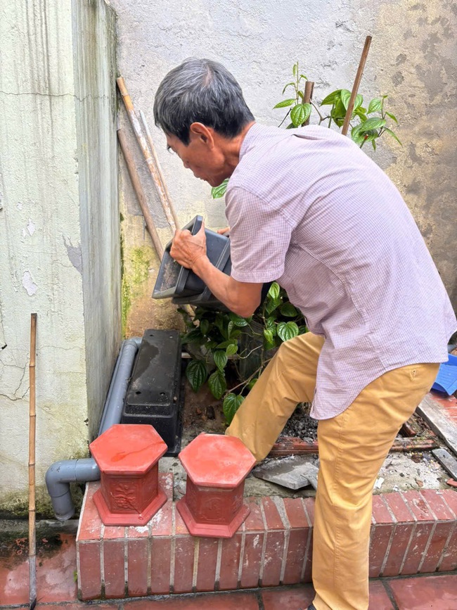 PHƯỜNG VĂN MIẾU – QUỐC TỬ GIÁM TĂNG CƯỜNG CÔNG TÁC PHÒNG, CHỐNG DỊCH BỆNH SỐT XUẤT HUYẾT PHỤC VỤ CAO ĐIỂM KỶ NIỆM 80 NĂM CÁCH MẠNG THÁNG TÁM VÀ QUỐC KHÁNH 2/9- Ảnh 5.