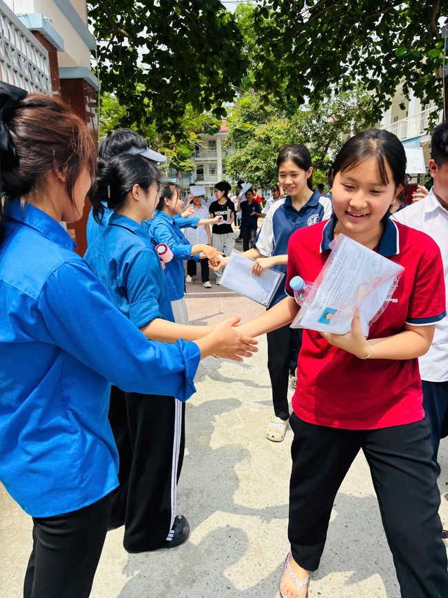 Hơn 600 học sinh xã Tam Hưng bước vào kỳ thi tuyển sinh lớp 10 THPT công lập năm học 2026 – 2027- Ảnh 6.