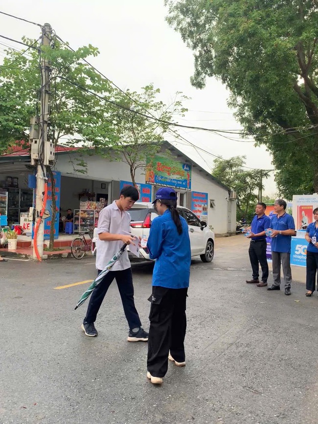 Hơn 600 học sinh xã Tam Hưng bước vào kỳ thi tuyển sinh lớp 10 THPT công lập năm học 2026 – 2027- Ảnh 4.