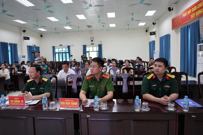 Xã Tam Hưng sơ kết công tác quân sự, quốc phòng 6 tháng đầu năm 2026; tổng kết thi hành các luật về quốc phòng, dân quân tự vệ và giáo dục quốc phòng, an ninh- Ảnh 1.
