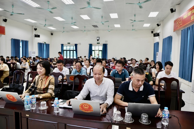 Xã Tam Hưng tổ chức tập huấn sử dụng phân hệ Đánh giá OKR/KPI trên ứng dụng Hanoiwork- Ảnh 3.