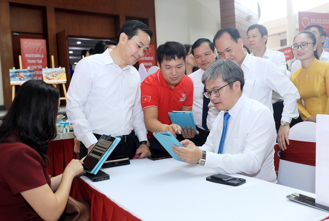 Phát động Phong trào học tập số toàn dân: Gần dân hơn - Nhanh hơn - Hiệu quả hơn- Ảnh 5.
