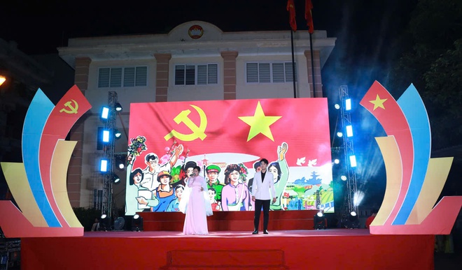 PHƯỜNG VĨNH HƯNG TỔ CHỨC CHƯƠNG TRÌNH  VĂN NGHỆ “Tự hào Thủ đô anh hùng – Sáng mãi niềm tin theo Đảng” - “71 năm – Hà Nội vươn mình trong hào khí Thăng Long”- Ảnh 11.