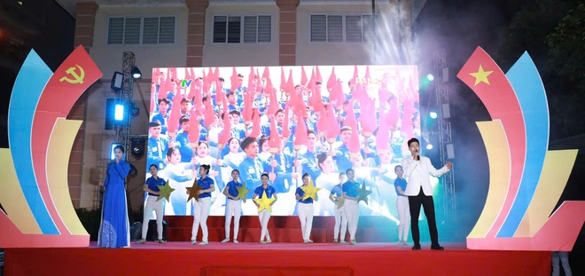 PHƯỜNG VĨNH HƯNG TỔ CHỨC CHƯƠNG TRÌNH  VĂN NGHỆ “Tự hào Thủ đô anh hùng – Sáng mãi niềm tin theo Đảng” - “71 năm – Hà Nội vươn mình trong hào khí Thăng Long”- Ảnh 7.