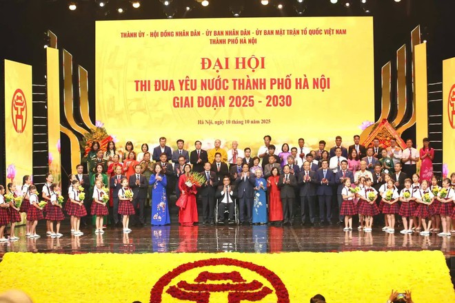 Đồng chí Chủ tịch UBND phường Cầu Giấy tham dự Đại hội thi đua yêu nước thành phố Hà Nội giai đoạn 2025-2030- Ảnh 4.