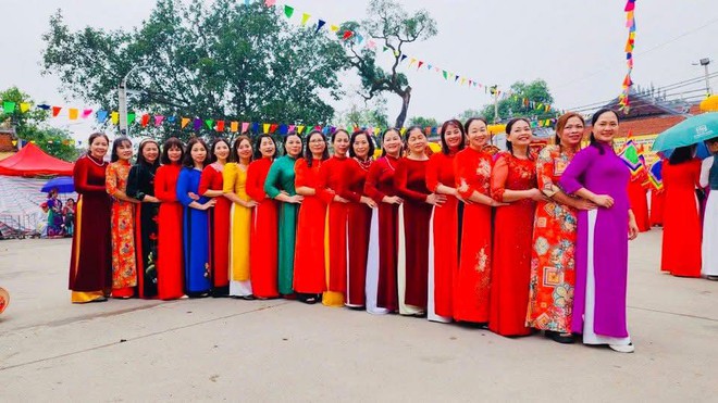 HƯỞNG ỨNG THÁNG "ÁO DÀI PHỤ NỮ HÀ NỘI" NĂM 2025- Ảnh 3. HƯỞNG ỨNG THÁNG "ÁO DÀI PHỤ NỮ HÀ NỘI" NĂM 2025- Ảnh 3.