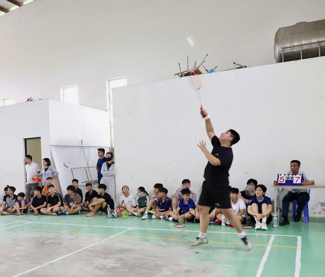 XÃ HỒNG VÂN: TỔ CHỨC THÀNH CÔNG GIẢI CẦU LÔNG HỌC SINH (TRONG KHUÔN KHỔ ĐẠI HỘI TDTT XÃ HỒNG VÂN LẦN THỨ I NĂM 2025)- Ảnh 4.