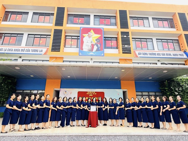 LAN TỎA YÊU THƯƠNG - CHIA SẺ KHÓ KHĂN CÙNG ĐỒNG BÀO VÙNG LŨ - Ảnh 4.