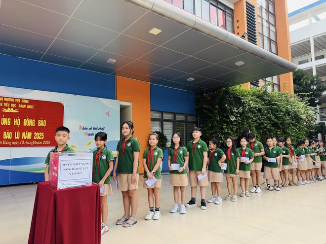 LAN TỎA YÊU THƯƠNG - CHIA SẺ KHÓ KHĂN CÙNG ĐỒNG BÀO VÙNG LŨ - Ảnh 3.