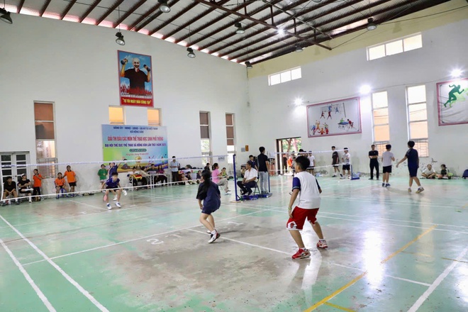 XÃ HỒNG VÂN: TỔ CHỨC THÀNH CÔNG GIẢI CẦU LÔNG HỌC SINH (TRONG KHUÔN KHỔ ĐẠI HỘI TDTT XÃ HỒNG VÂN LẦN THỨ I NĂM 2025)- Ảnh 6.