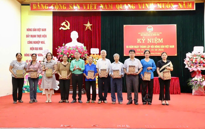 HỘI NÔNG DÂN XÃ HỒNG VÂN KỶ NIỆM 95 NĂM NGÀY THÀNH LẬP HỘI NÔNG DÂN VIỆT NAM (14/10/1930 - 14/10/2025)- Ảnh 7.