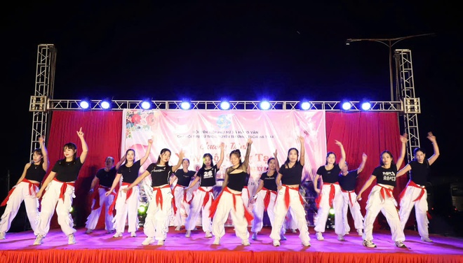 Chi hội Phụ nữ Thôn Duyên Trường, Thôn Hạ Thái: giao lưu văn nghệ và tổ chức “Ngày hội sáng tạo – Hội thi ẩm thực quê hương” chào mừng 95 năm thành lập Hội LHPN Việt Nam- Ảnh 6.