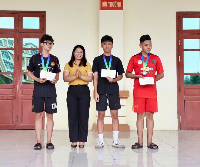 XÃ HỒNG VÂN: TỔ CHỨC THÀNH CÔNG MÔN THỂ DỤC NHỊP ĐIỆU AEROBIC VÀ MÔN ĐIỀN KINH- Ảnh 15.