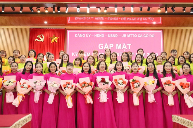 ĐẢNG ỦY – HĐND – UBND – ỦY BAN MTTQ XÃ CỔ ĐÔ TỔ CHỨC GẶP MẶT NỮ CÁN BỘ, CÔNG CHỨC, VIÊN CHỨC VÀ NGƯỜI LAO ĐỘNG NHÂN KỶ NIỆM 95 NĂM NGÀY THÀNH LẬP HỘI LIÊN HIỆP PHỤ NỮ VIỆT NAM (20/10/1930 – 20/10/2025)- Ảnh 1.