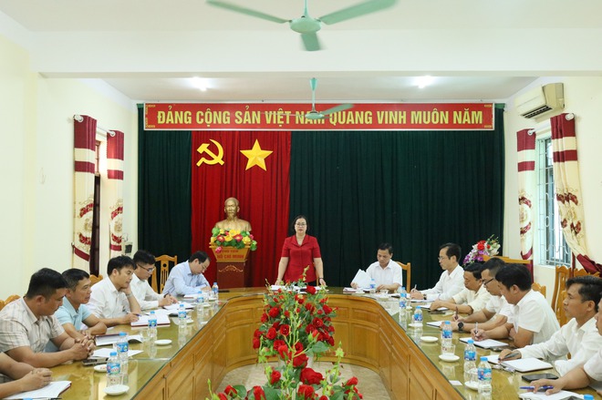 CÁC ĐỒNG CHÍ THƯỜNG TRỰC ĐẢNG ỦY XÃ CỔ ĐÔ LÀM VIỆC VỚI CÁN BỘ, VIÊN CHỨC VÀ NGƯỜI LAO ĐỘNG TRUNG TÂM VĂN HÓA, THÔNG TIN VÀ THỂ THAO XÃ- Ảnh 1.