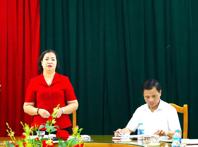 CÁC ĐỒNG CHÍ THƯỜNG TRỰC ĐẢNG ỦY XÃ CỔ ĐÔ LÀM VIỆC VỚI CÁN BỘ, VIÊN CHỨC VÀ NGƯỜI LAO ĐỘNG TRUNG TÂM VĂN HÓA, THÔNG TIN VÀ THỂ THAO XÃ- Ảnh 4.