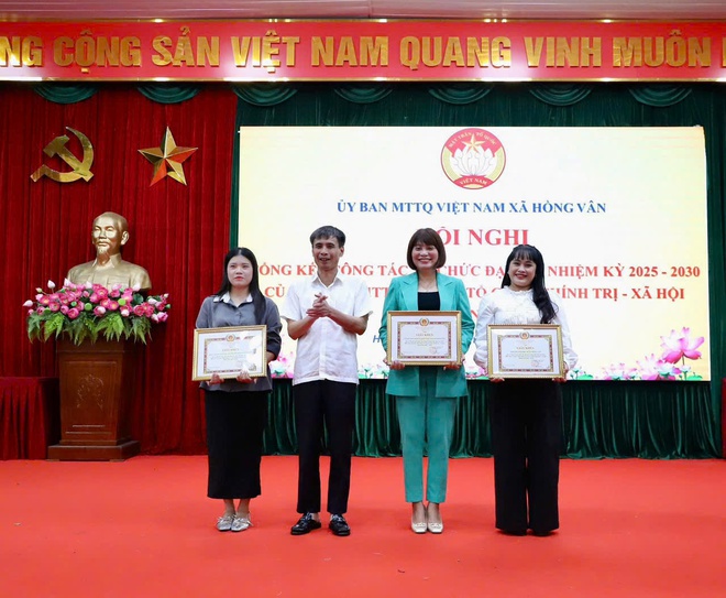 HỘI NGHỊ TỔNG KẾT CÔNG TÁC TỔ CHỨC ĐẠI HỘI ĐẠI BIỂU MTTQ VÀ CÁC TỔ CHỨC CHÍNH TRỊ - XÃ HỘI XÃ HỒNG VÂN NHIỆM KỲ 2025 - 2030- Ảnh 3.