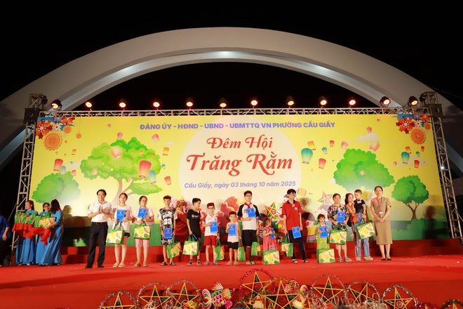 Rực rỡ "Đêm hội trăng rằm" phường Cầu Giấy năm 2025- Ảnh 29.