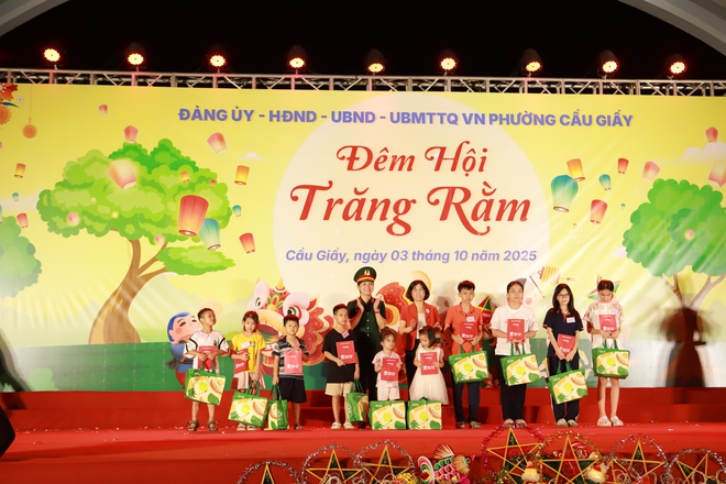 Rực rỡ "Đêm hội trăng rằm" phường Cầu Giấy năm 2025- Ảnh 26.