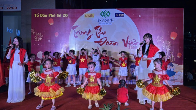 Trung thu gắn kết yêu thương tại các Tổ dân phố trên địa bàn phường Cầu Giấy- Ảnh 20.