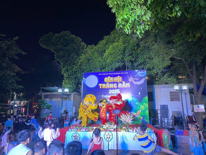 Trung thu gắn kết yêu thương tại các Tổ dân phố trên địa bàn phường Cầu Giấy- Ảnh 4.