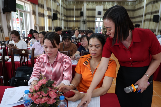 Thống kê cơ sở Chương Mỹ tập huấn nghiệp vụ công tác thu thập thông tin lập bảng kê cơ sở sản xuất kinh doanh cá thể trong Tổng điều tra kinh tế năm 2026 cho các điều tra viên của xã Phú Nghĩa- Ảnh 5.