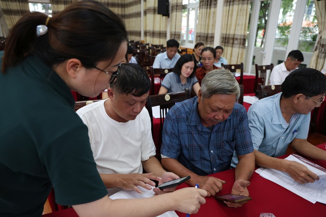 Thống kê cơ sở Chương Mỹ tập huấn nghiệp vụ công tác thu thập thông tin lập bảng kê cơ sở sản xuất kinh doanh cá thể trong Tổng điều tra kinh tế năm 2026 cho các điều tra viên của xã Phú Nghĩa- Ảnh 4.