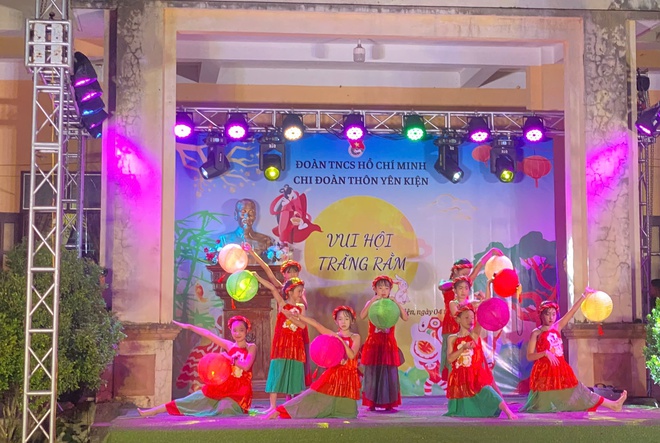 Chùm ảnh hoạt động vui Tết Trung thu năm 2025 của thiếu niên, nhi đồng xã Phú Nghĩa- Ảnh 13.